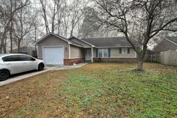 97 Four Iron Court photo 4