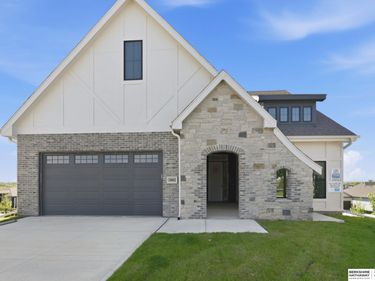 10602 S 126th Court, Papillion, NE 68138