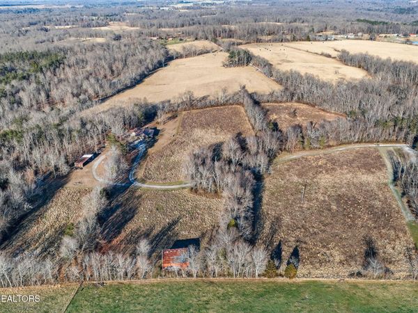 40 Diamond Padgett Lane, Monterey, TN 38574