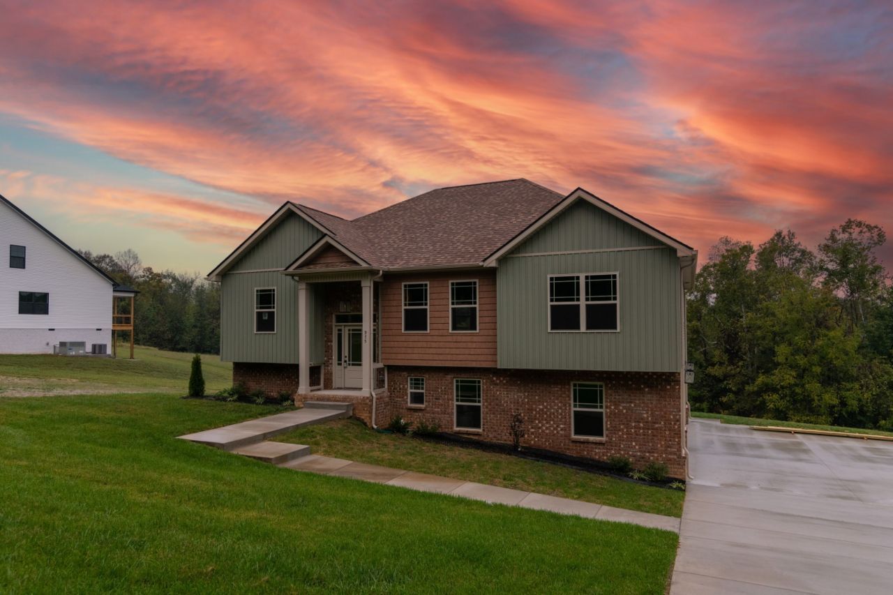 975 Palmyra Road, Clarksville, TN 37040 Main Photo