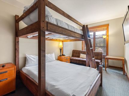 1850 Village South Road, Olympic Valley, CA 96146 Photo