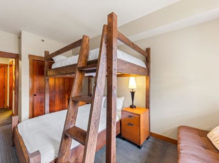 1850 Village South Road, Olympic Valley, CA 96146 Photo