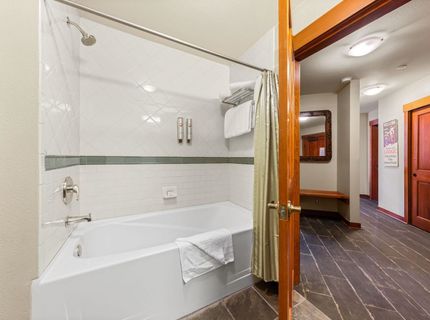 1850 Village South Road, Olympic Valley, CA 96146 Photo