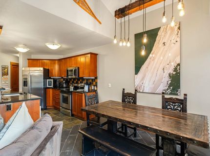 1850 Village South Road, Olympic Valley, CA 96146 Photo