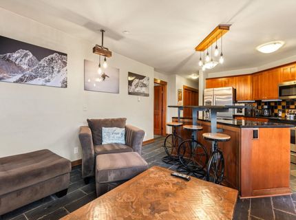 1850 Village South Road, Olympic Valley, CA 96146 Photo