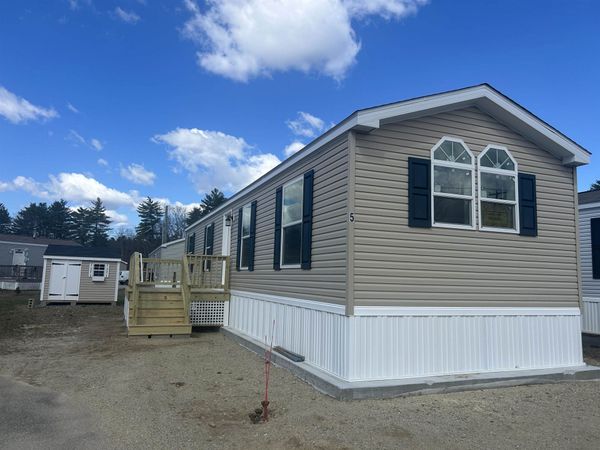 5 Bears Way, Somersworth, NH 03878