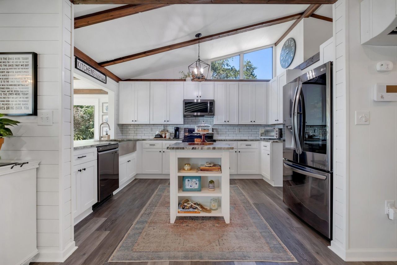 680 Alligator Drive, Alligator Point, FL 32346 Photo