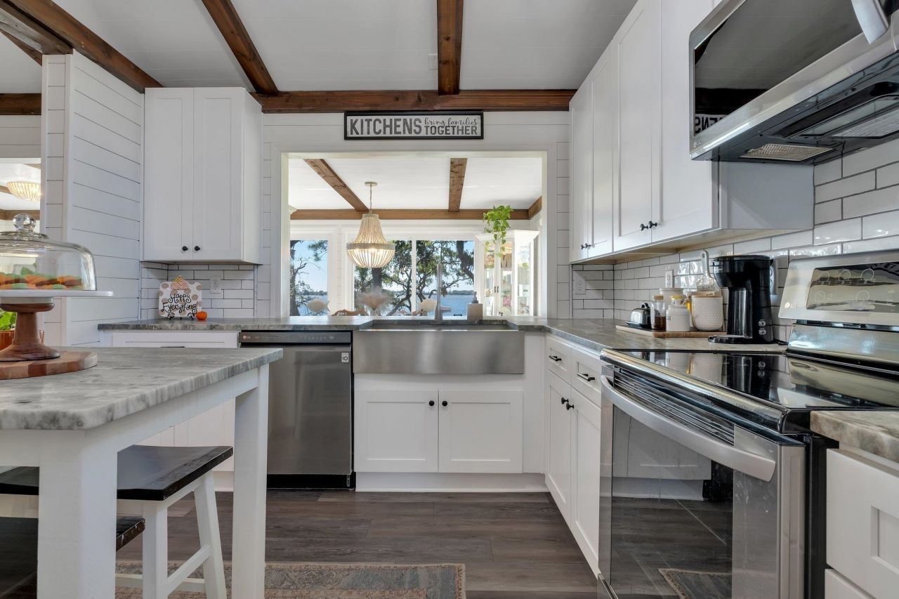 680 Alligator Drive, Alligator Point, FL 32346 Photo