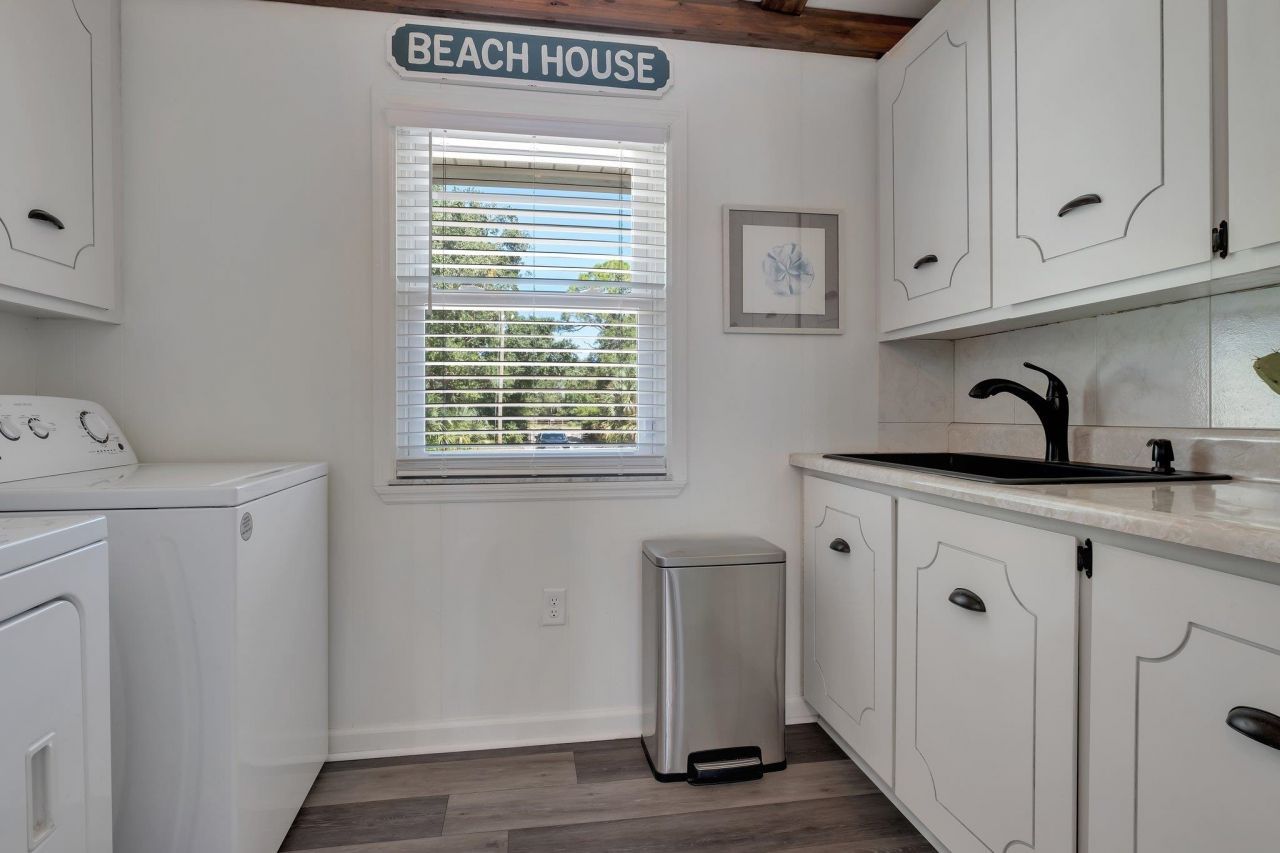 680 Alligator Drive, Alligator Point, FL 32346 Photo