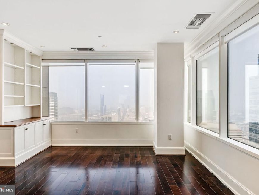 50 S 16th Street, Unit 4304, Philadelphia, PA 19102 Main Photo