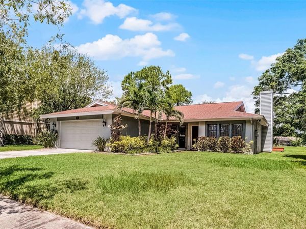 8208 LA SERENA DRIVE, TAMPA, FL 33614