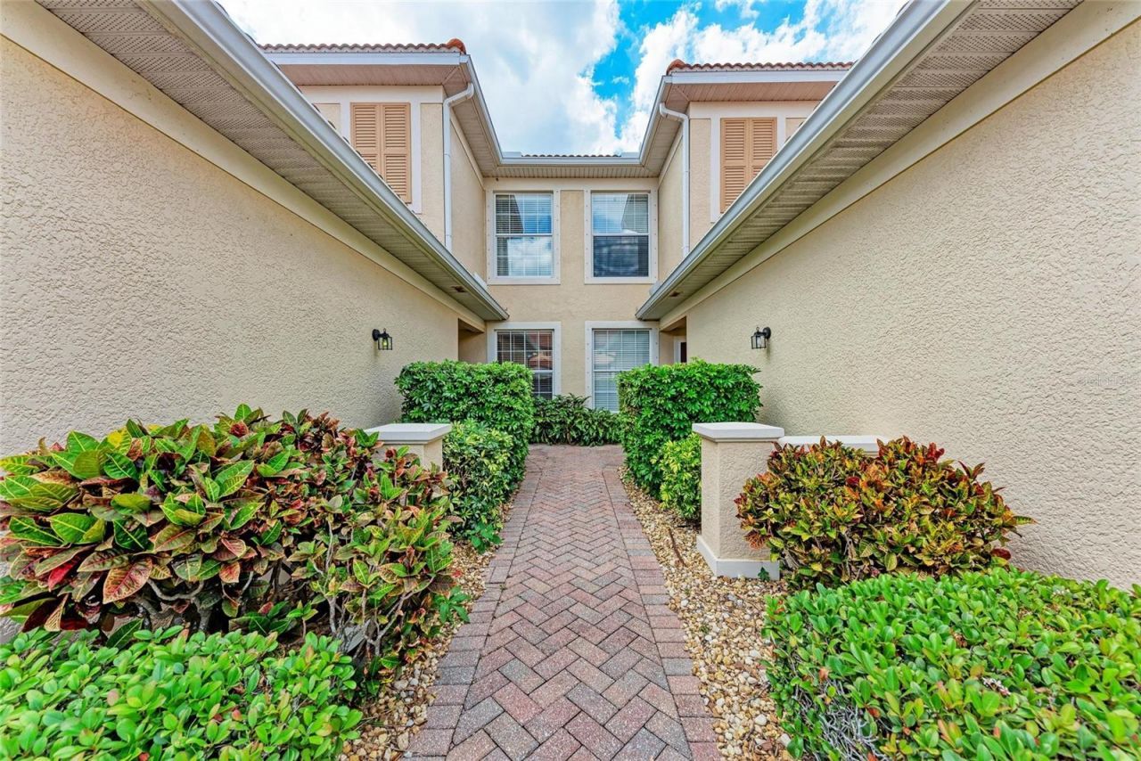23261 Banbury Way, Unit 501, Venice, FL 34293 Photo