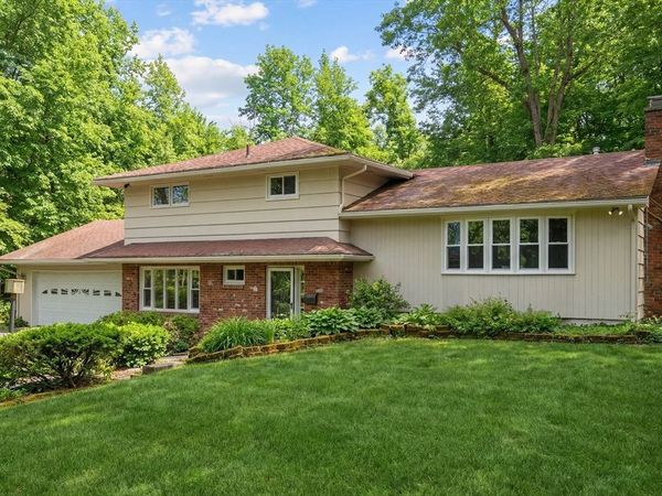 3 Mower St, Paxton, MA 01612