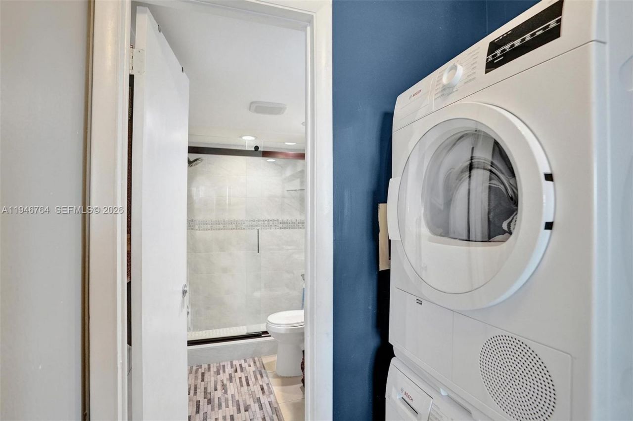 8900 Washington Blvd , Unit PH5, Pembroke Pines, FL 33025 Photo