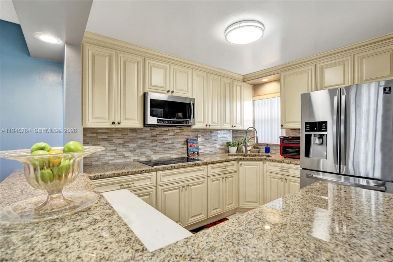 8900 Washington Blvd , Unit PH5, Pembroke Pines, FL 33025 Photo