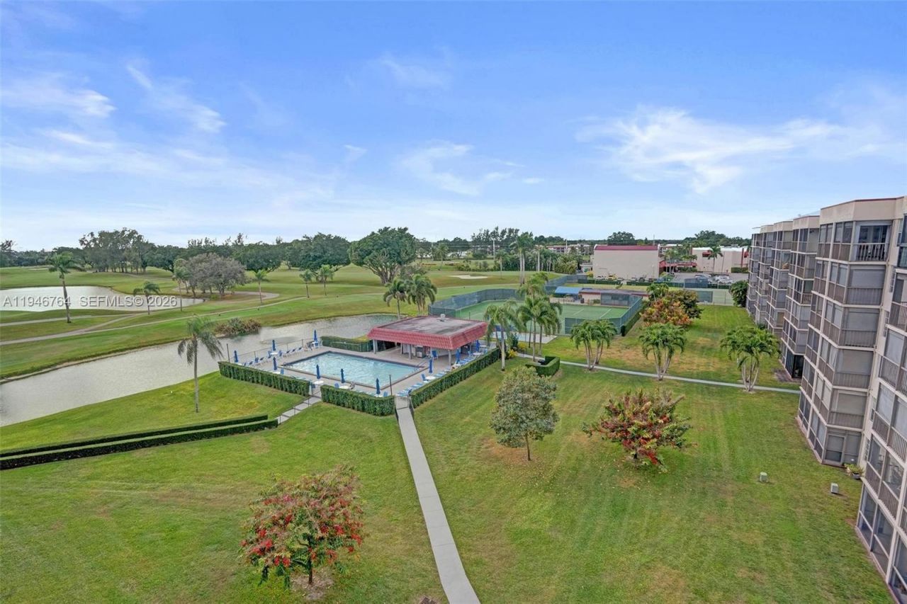 8900 Washington Blvd , Unit PH5, Pembroke Pines, FL 33025 Photo