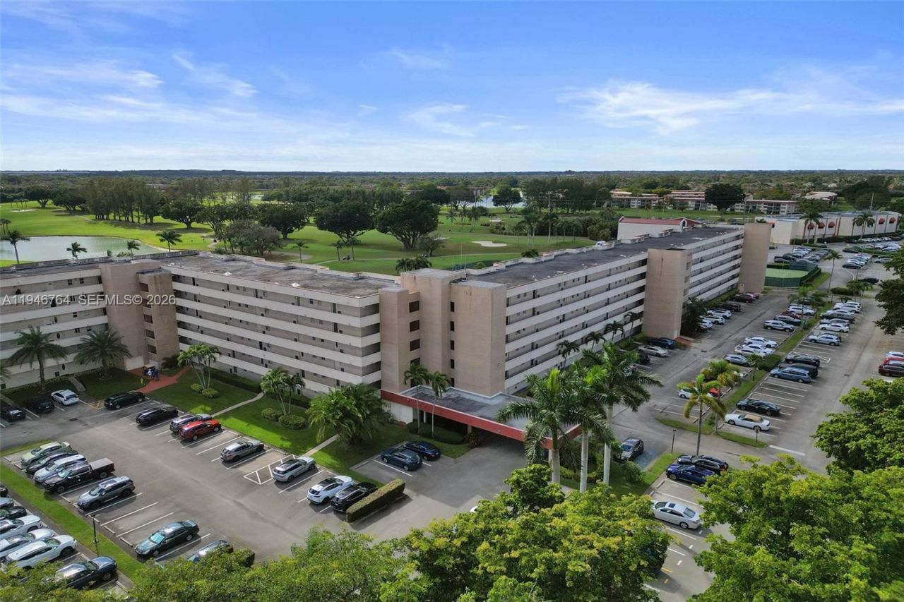 8900 Washington Blvd , Unit PH5, Pembroke Pines, FL 33025 Photo