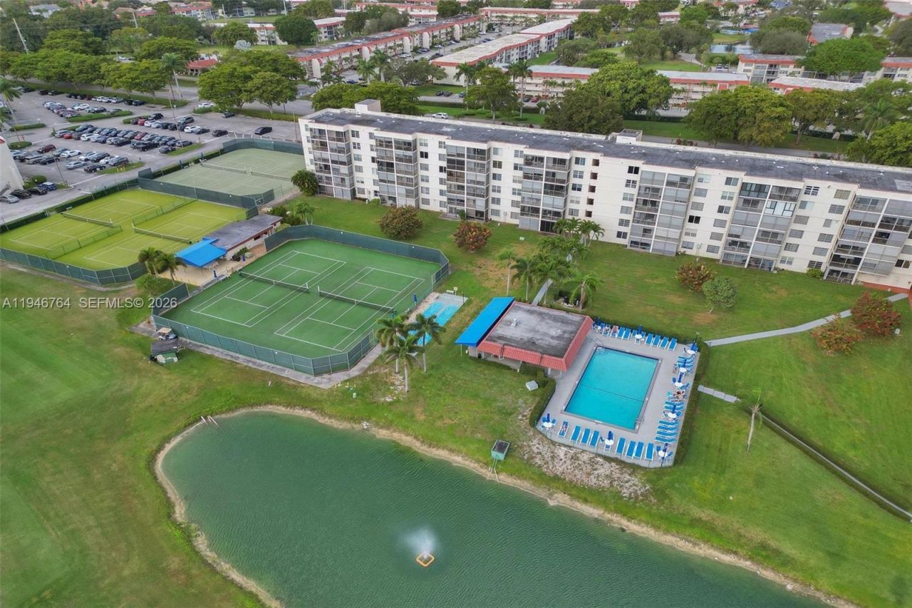 8900 Washington Blvd , Unit PH5, Pembroke Pines, FL 33025 Photo