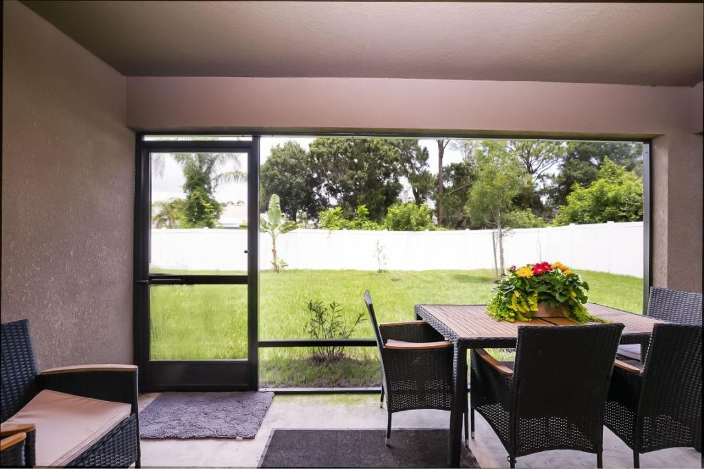 2341 SE Mariola Avenue, Port Saint Lucie, FL 34952 Photo