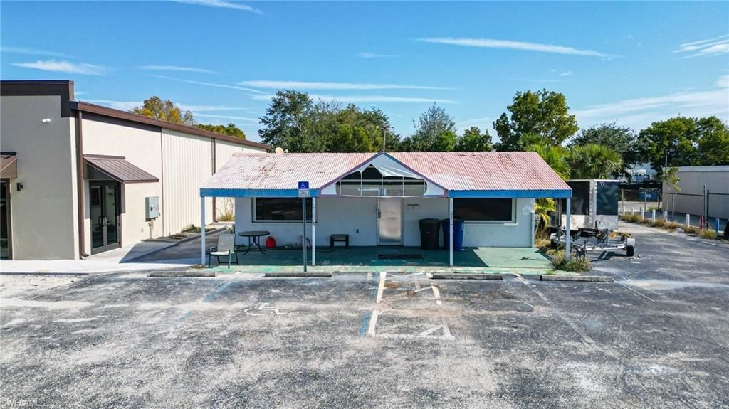 3671 Fowler St , Fort Myers, FL 33901 Photo