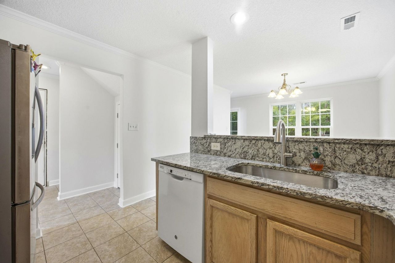 281 La Patos Dr. Photo 10