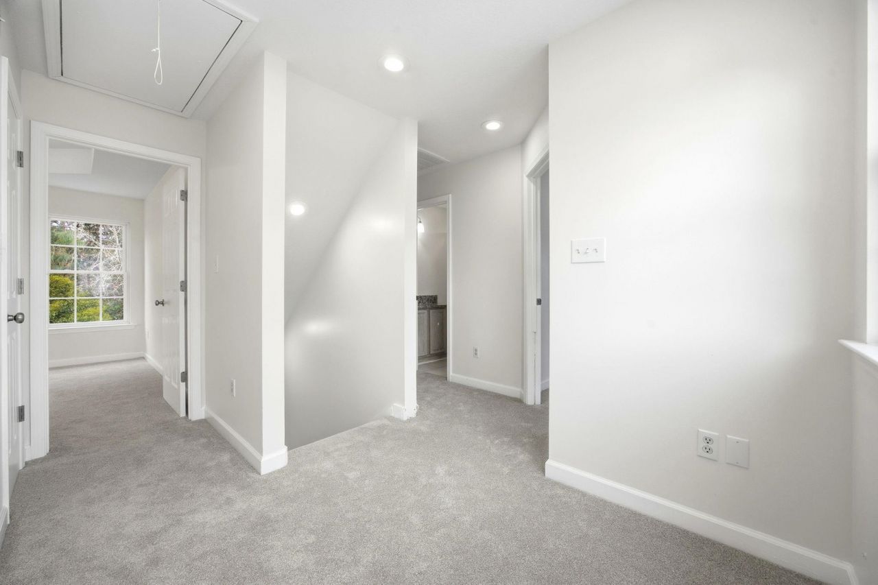 281 La Patos Dr. Photo 16