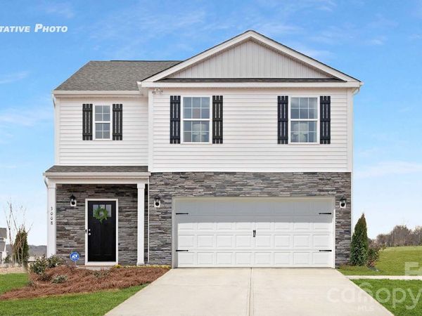 2150 10th Street SE, Hickory, NC 28602