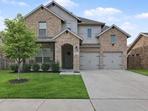 5621 Salt Springs Drive, Fort Worth, TX 76179
