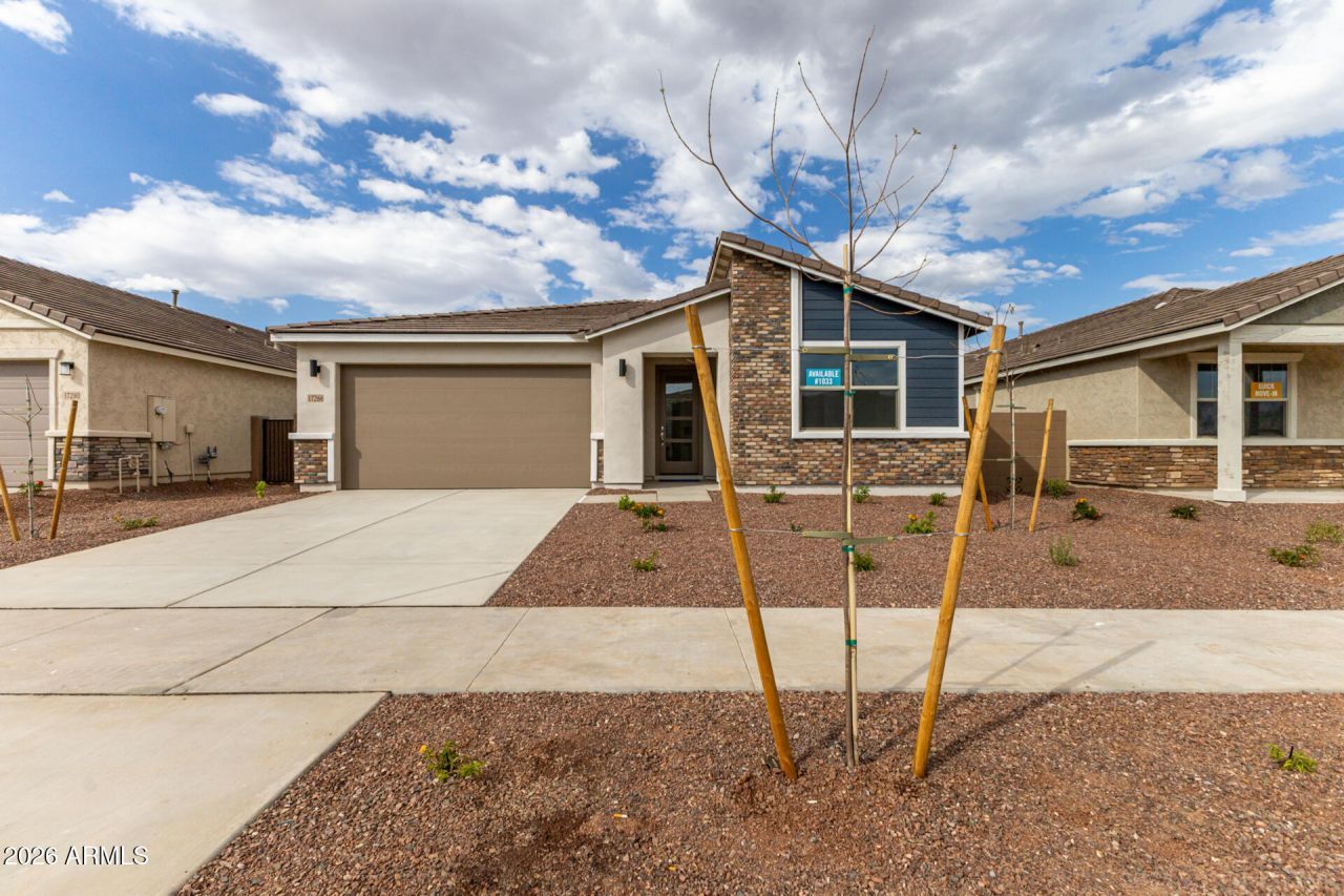 17266 W Saguaro Vista Drive, Surprise, AZ 85387 Main Photo