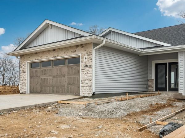 1038 Highland Trail, Solon, IA 52333