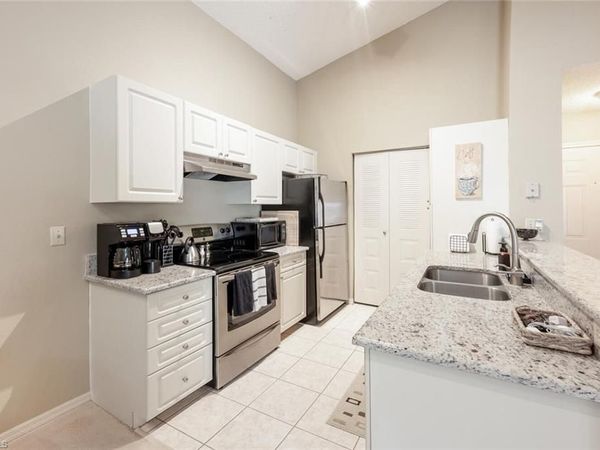 2190 Arbour Walk CIR, Unit 2221, NAPLES, FL 34109