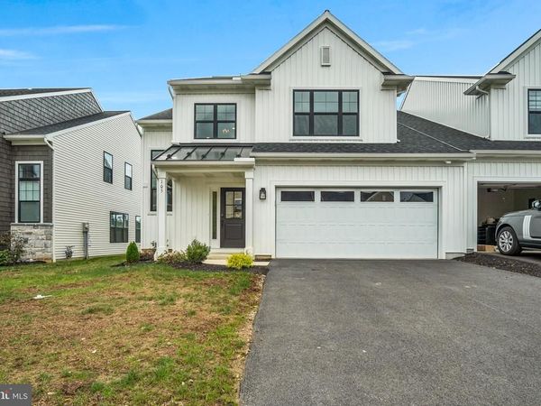 109 VILLAGE DRIVE, MILLERSVILLE, PA 17551