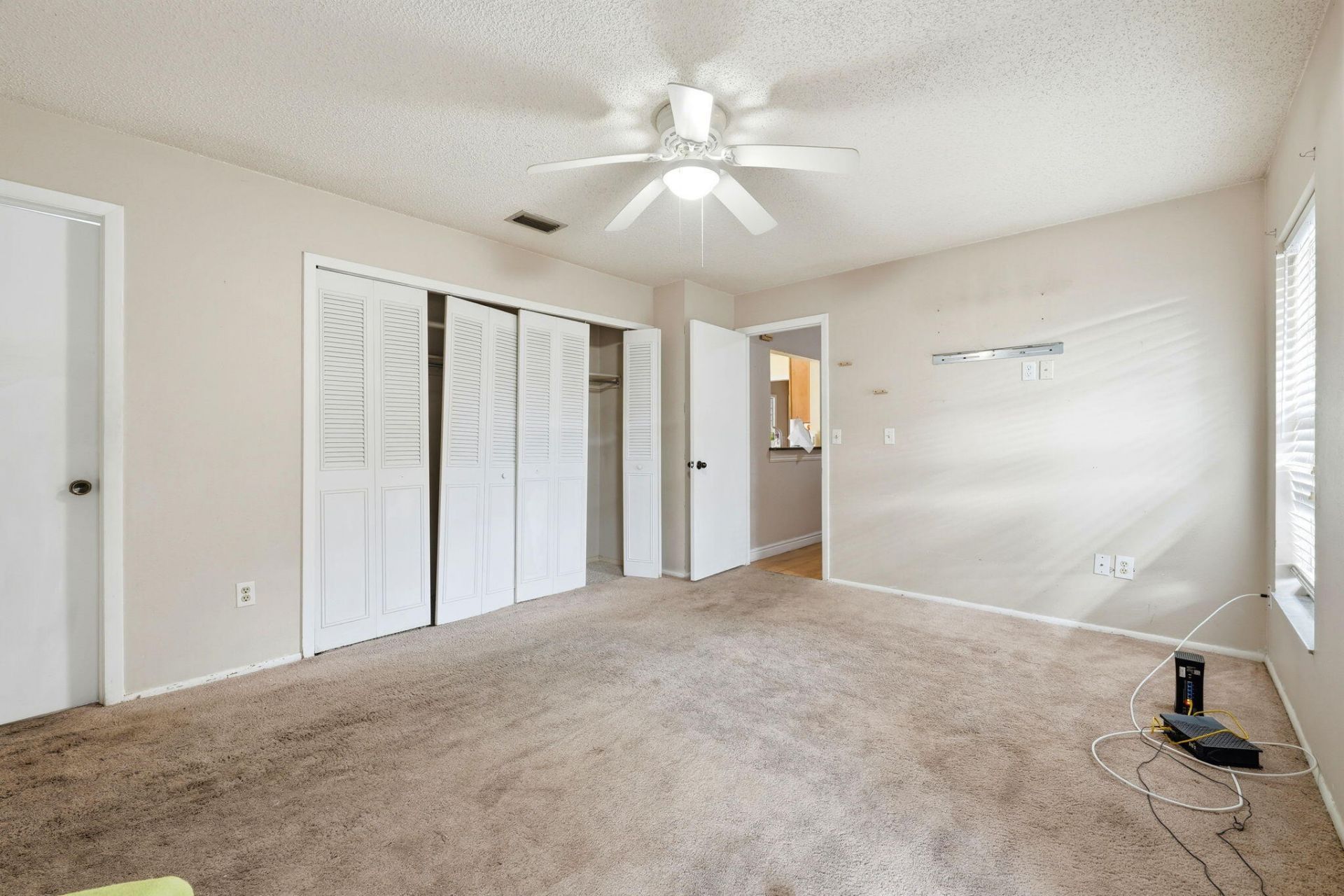 7605 N Sanibel Circle, Tampa, FL 33637 Photo