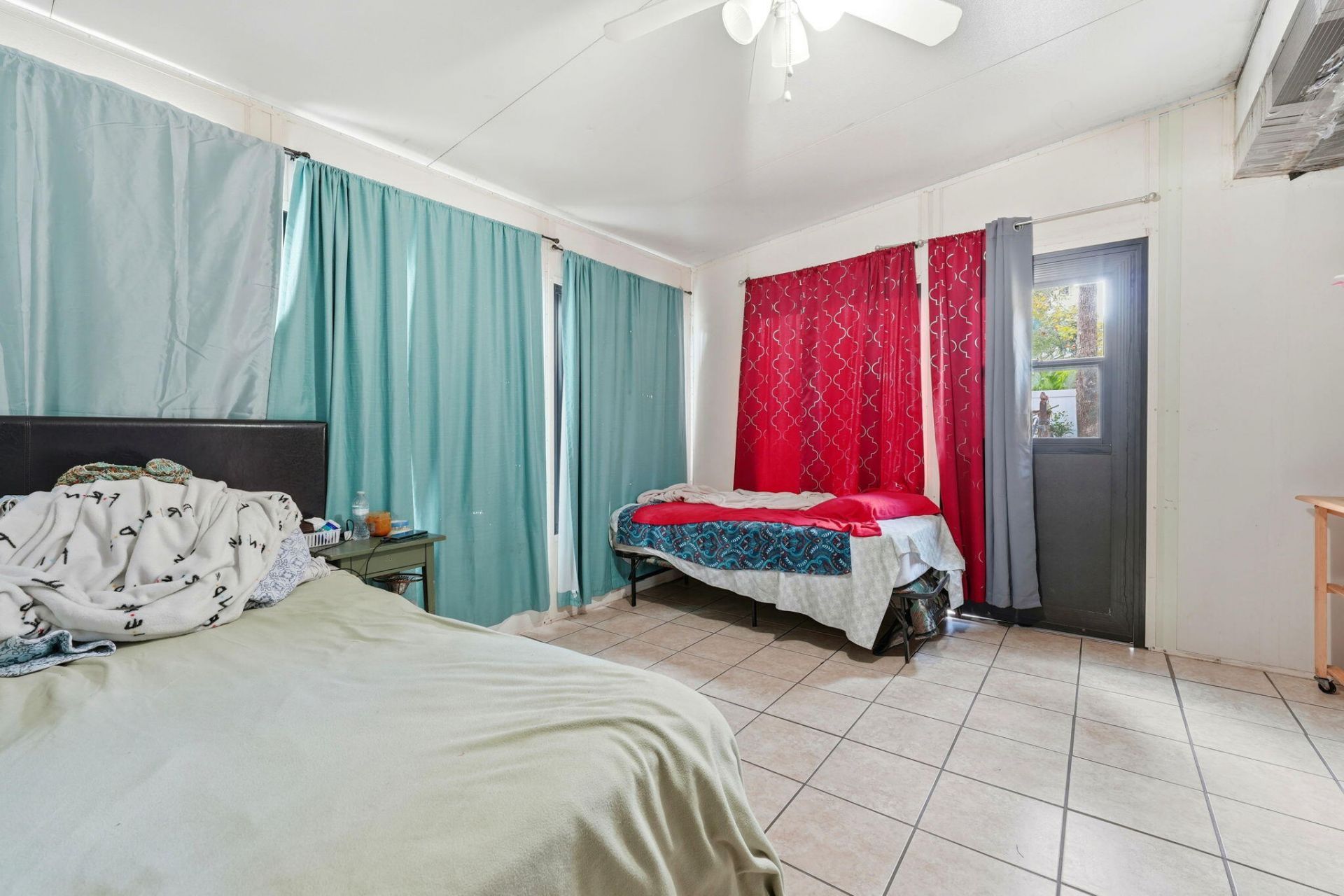 7605 N Sanibel Circle, Tampa, FL 33637 Photo