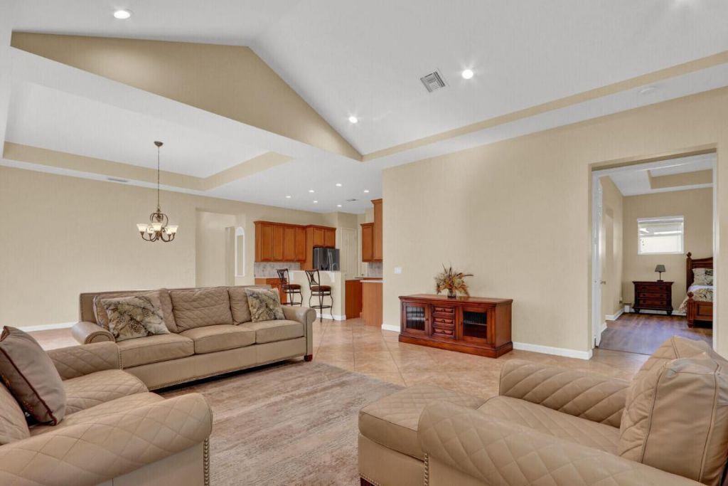 7136 Maidstone Drive, Port Saint Lucie, FL 34986 Photo