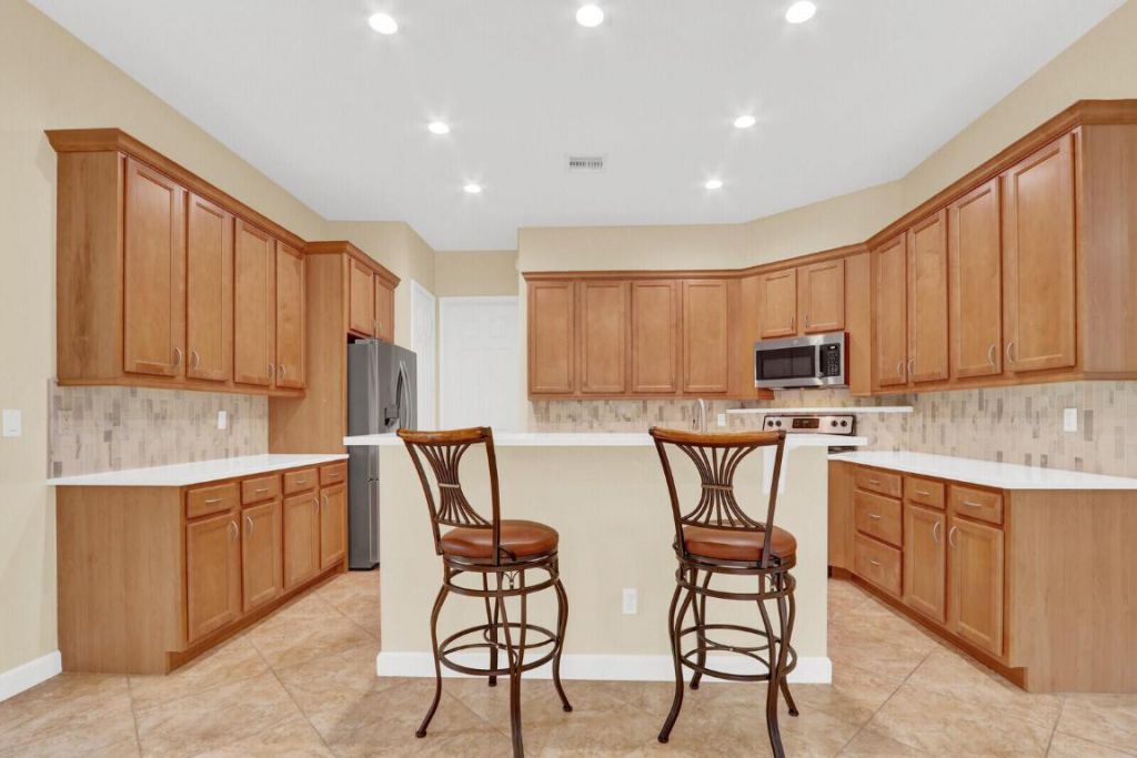 7136 Maidstone Drive, Port Saint Lucie, FL 34986 Photo