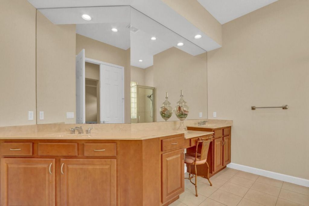 7136 Maidstone Drive, Port Saint Lucie, FL 34986 Photo