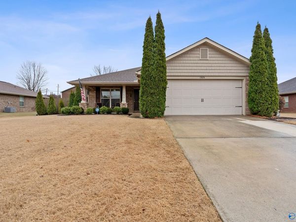 15674 Coach House Court NW, Harvest, AL 35749