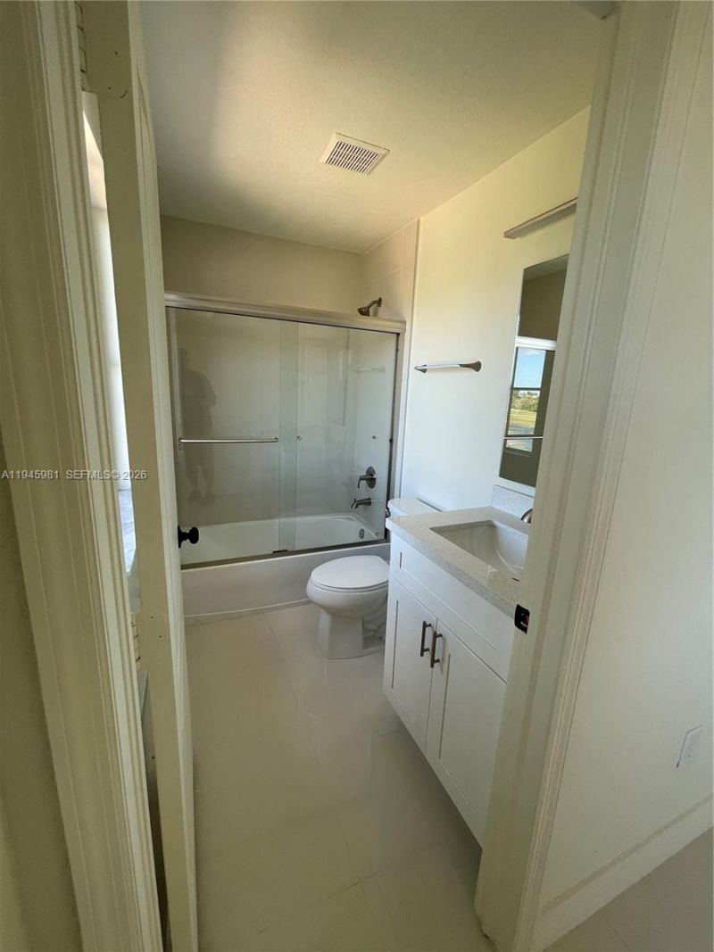 7317 NW 174th Ter, Unit 102, Hialeah, FL 33015 Photo