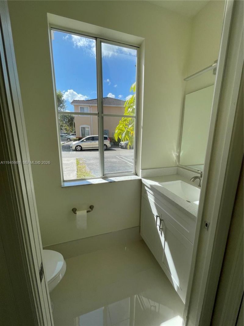 7317 NW 174th Ter, Unit 102, Hialeah, FL 33015 Photo