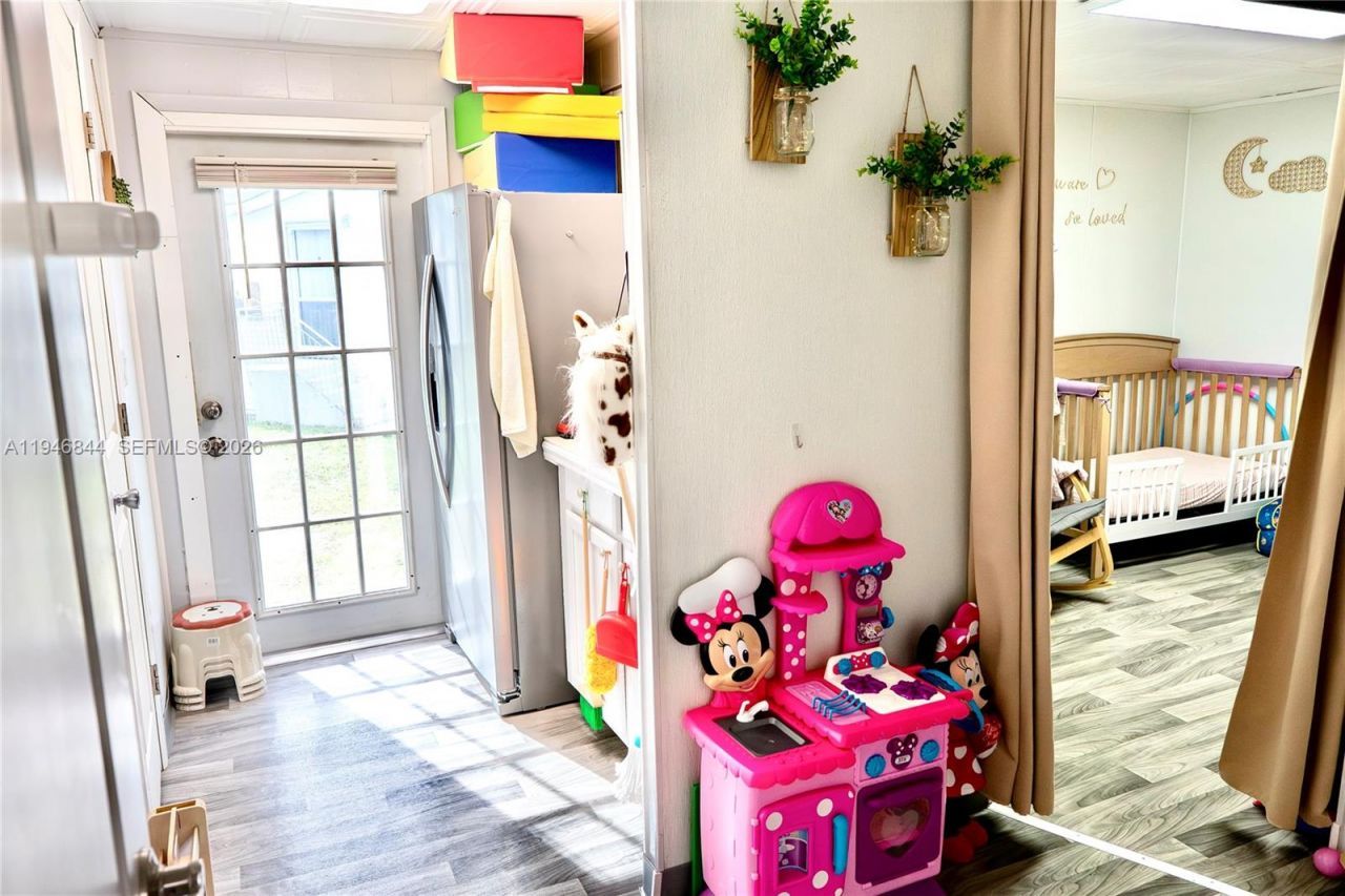 12405 SW 5th St , Fort Lauderdale, FL 33325 Photo