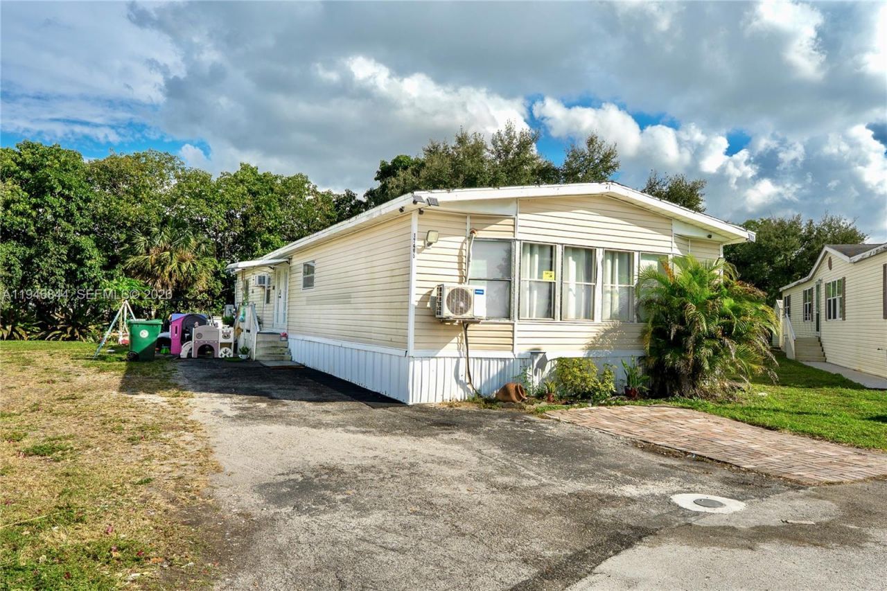 12405 SW 5th St , Fort Lauderdale, FL 33325 Photo