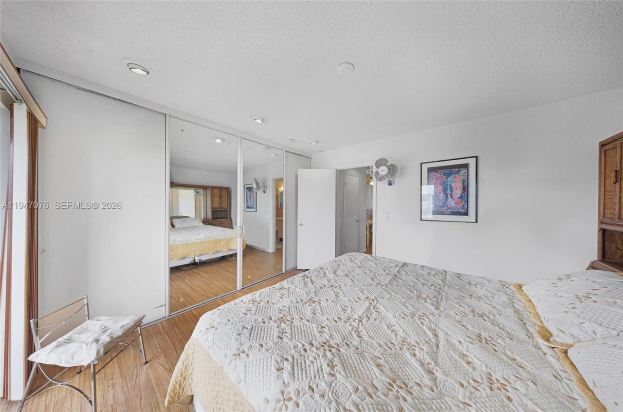 15600 NE 6th Ave, Unit 28D, Miami, FL 33162 Photo