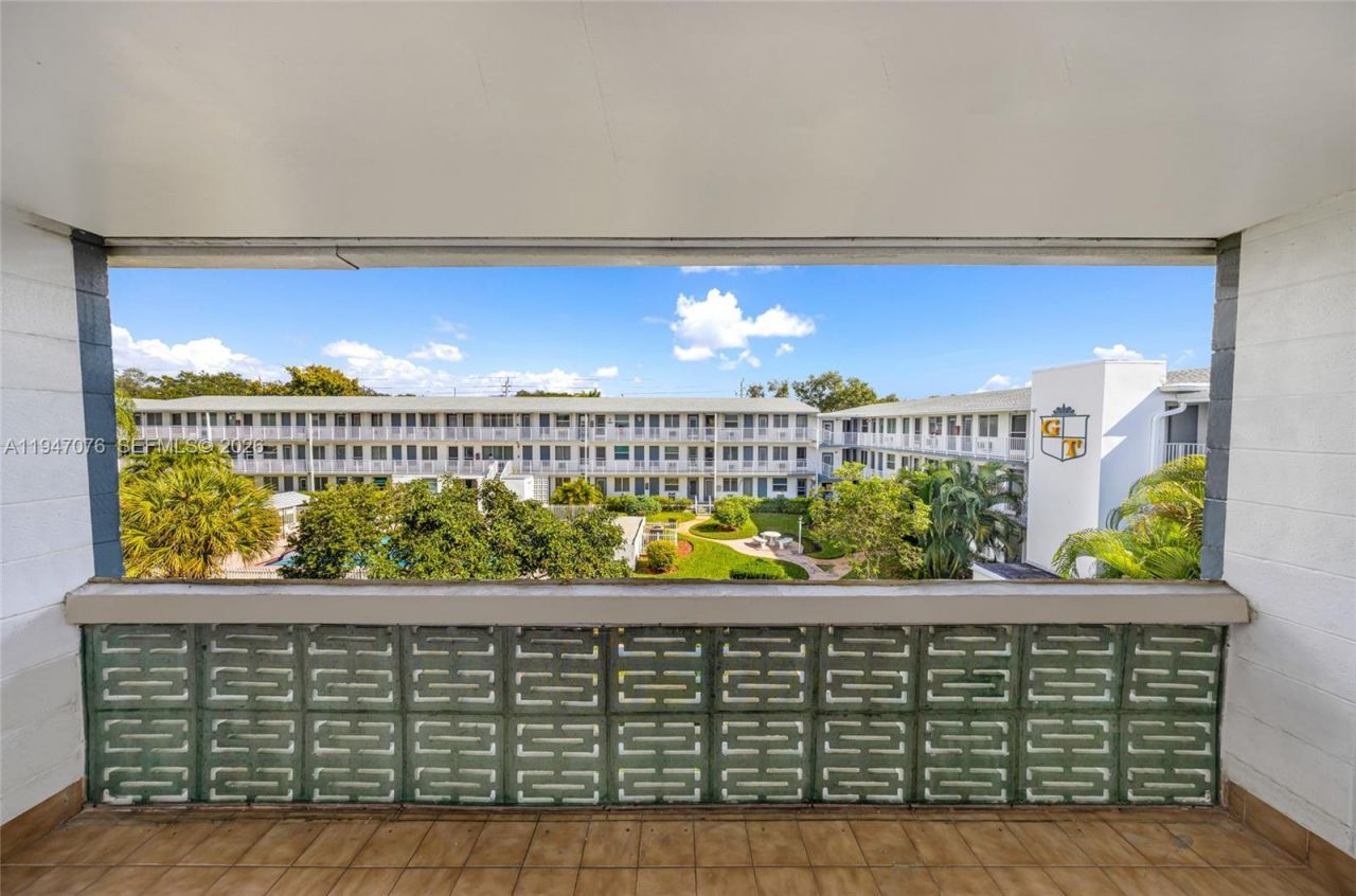 15600 NE 6th Ave, Unit 28D, Miami, FL 33162 Photo