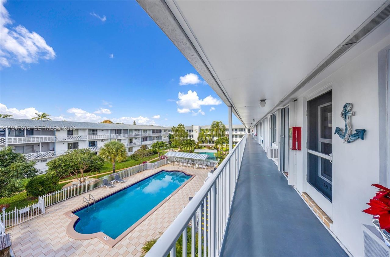 15600 NE 6th Ave, Unit 28D, Miami, FL 33162 Photo