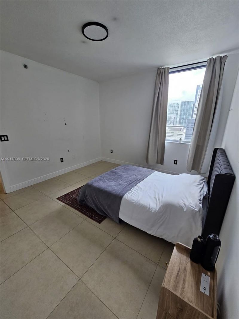 1060 Brickell Ave , Unit 1917, Miami, FL 33131 Photo