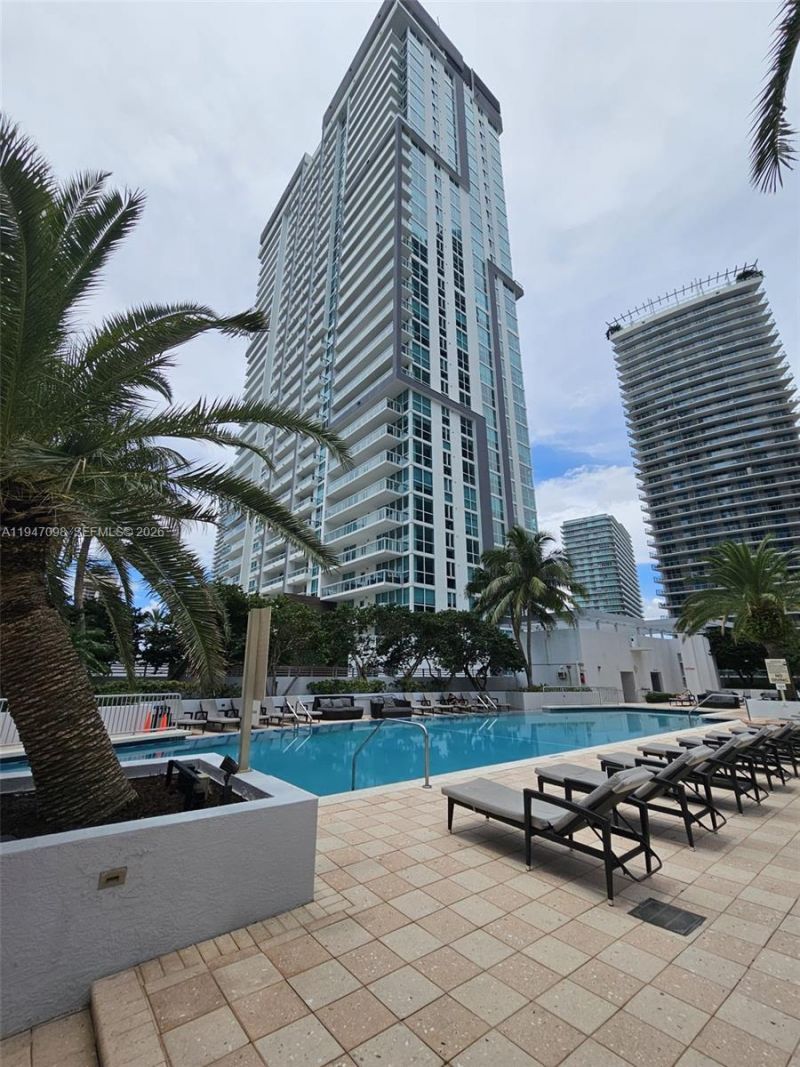 1060 Brickell Ave , Unit 1917, Miami, FL 33131 Photo