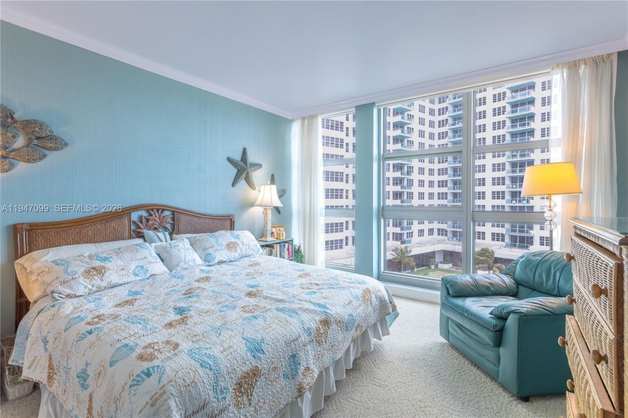 5055 Collins Ave, Unit 5C, Miami Beach, FL 33140 Photo