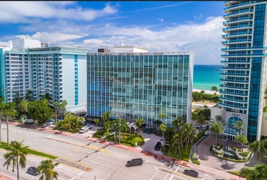 5055 Collins Ave, Unit 5C, Miami Beach, FL 33140 Photo