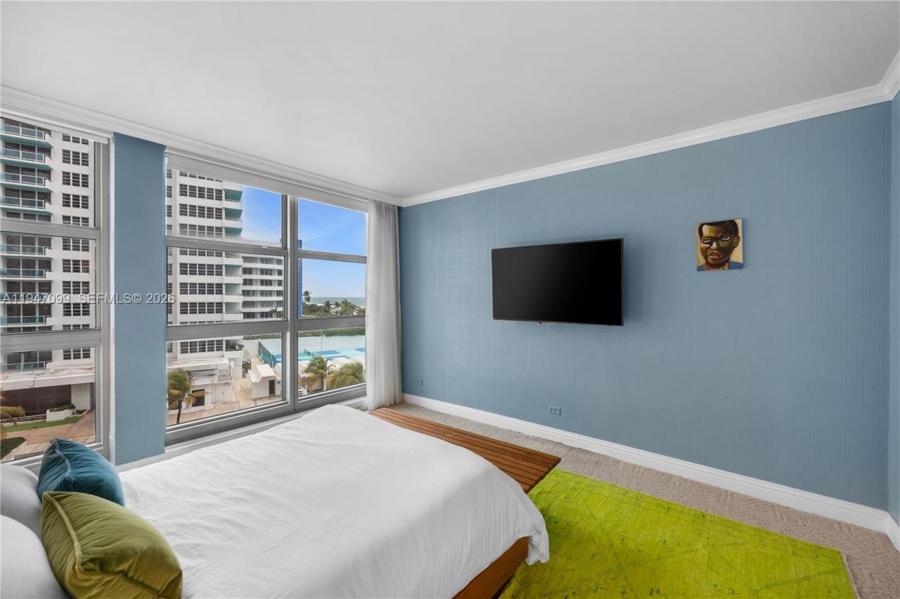 5055 Collins Ave, Unit 5C, Miami Beach, FL 33140 Photo